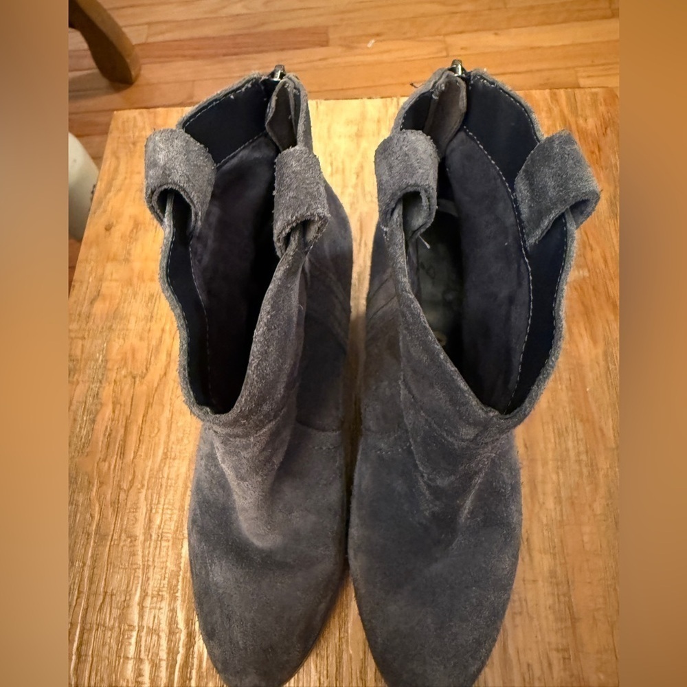 Sam Edelman Blue Gray Ankle Booties with Suede Finish Love this Well Worn look💙 - Picture 5 of 8